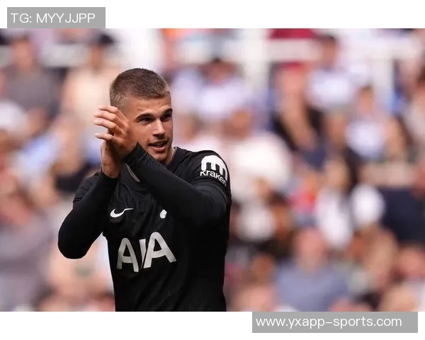 武什科维奇蝎子摆尾进球荣膺德甲年度最佳进球称号