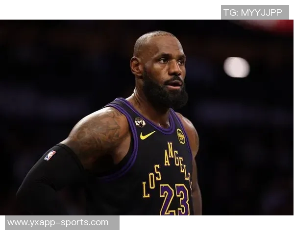 詹姆斯状态回暖过去7场表现出色场均279分79板76助命中率高达55 詹姆斯状态回暖过去7场表现出色场均279分79板76助命中率高达55