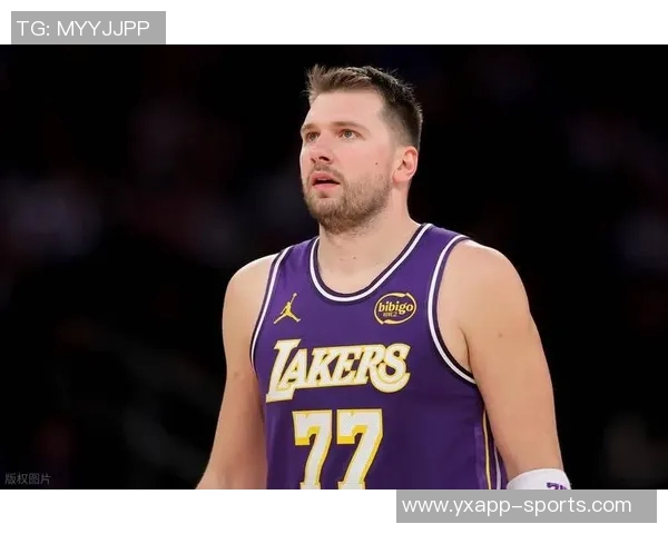 浓眉增重显实力东契奇瘦身展决心达拉斯球队伙食成焦点 浓眉增重显实力东契奇瘦身展决心达拉斯球队伙食成焦点